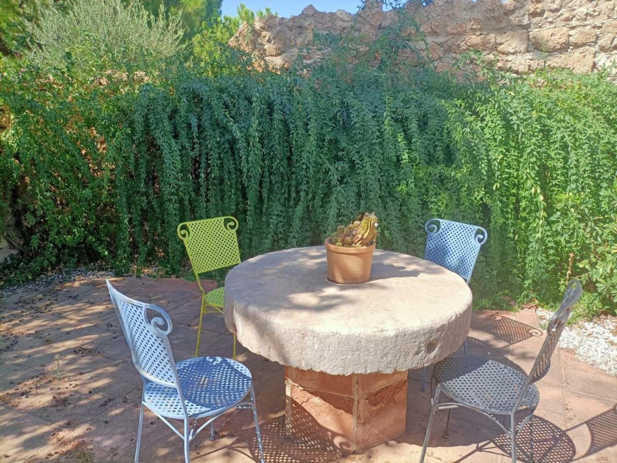 הוילה מאלגה Tottam Art & Healthy Garden מראה חיצוני תמונה